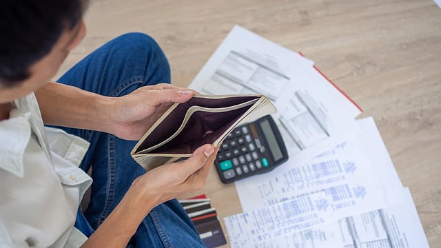 Why Unpaid Credit Card Bills Take Away Your Interest-Free Days