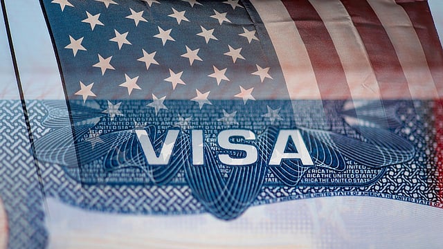 White House Clarifies H-1B Fee Hike: Renewals Unaffected, Only New Applicants To Pay