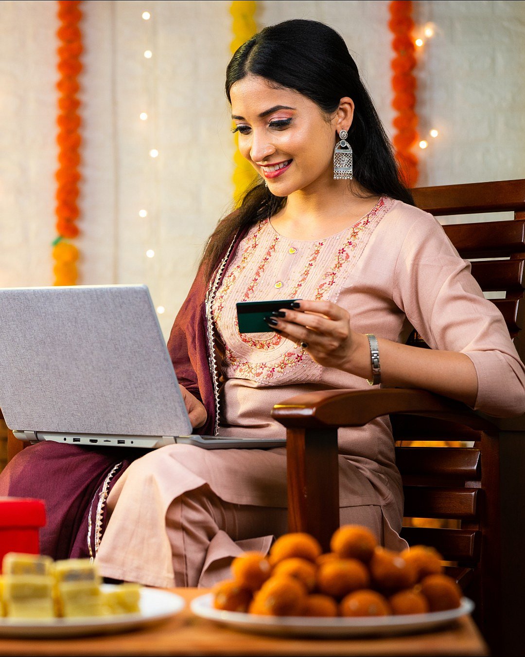 Smart Spending Tips For A Stress-Free Navratri