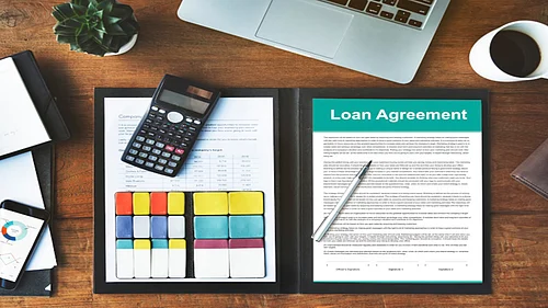 Freepik : Gold loans posted the fastest growth, while home and auto loans rebounded sharply with the onset of the festive season.