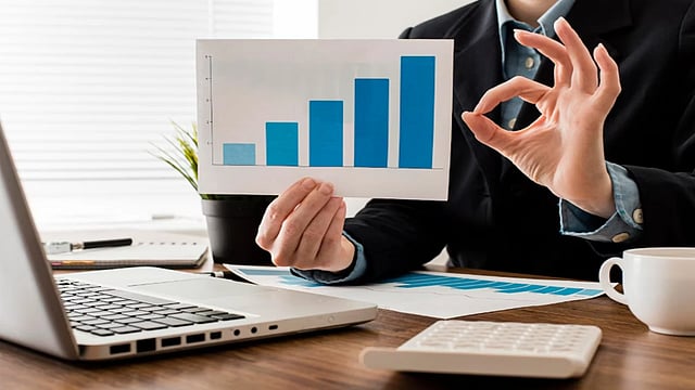 NPS Scheme E Delivers Strong Long-Term Returns, Beating Many Large Equity Mutual Funds