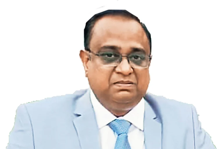 Karan Agarwal Director, Best View Investment Services Pvt Ltd. - null