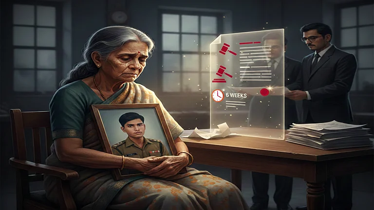 Chhattisgarh High Court orders family pension for the mother of the martyred son - AI