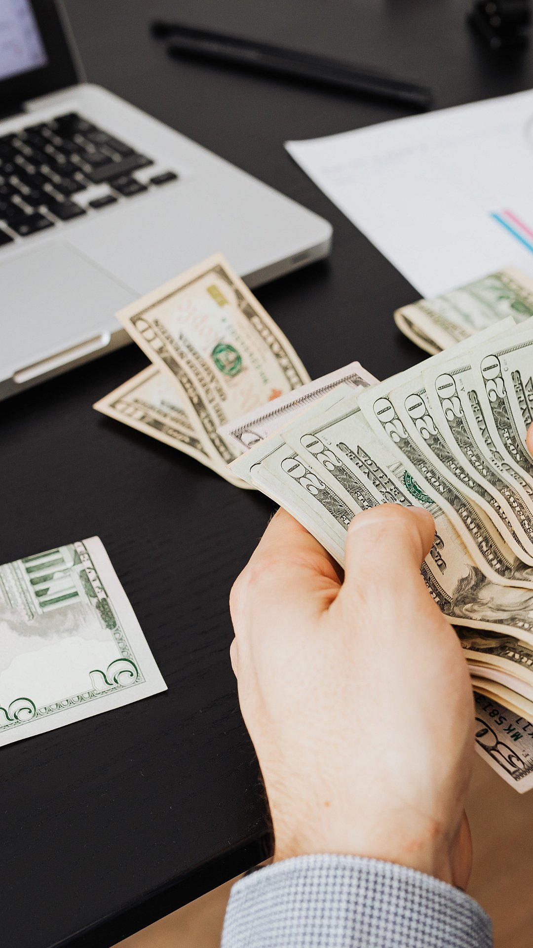 Things to Learn Before You Start Earning (AI Image) - null