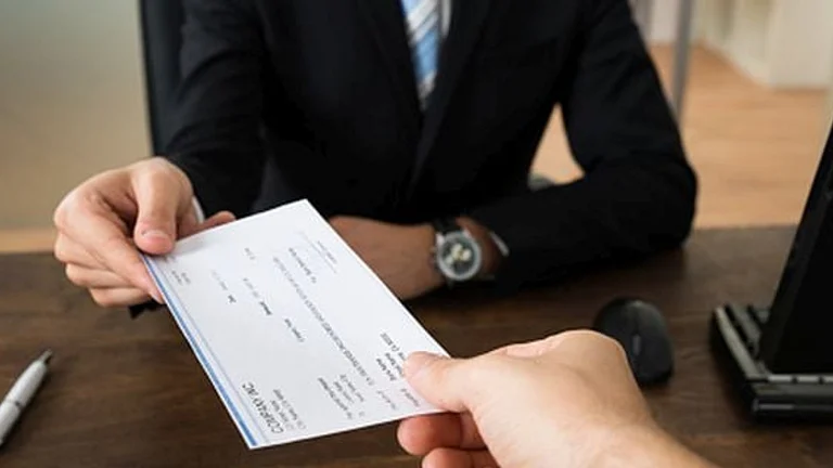 Himachal Pradesh High Court rules that cheque return memo solely is insufficient to determine criminal liability - AI