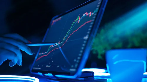 Canva : The surge in interest rate futures activity in April 2026 was largely driven by proprietary traders