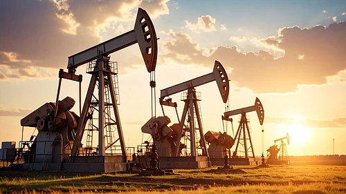 ChatGPT : The fall in global crude prices sparked a broad rally in oil-sensitive stocks. (AI-generated)