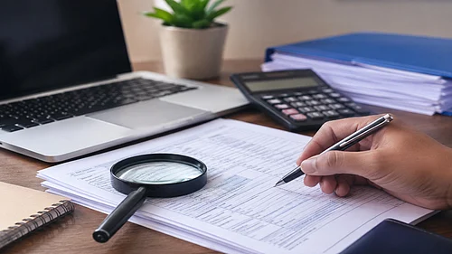 AI Image : If the assessee is unable to file the revised return within the specified time limit or where there is no omission or mistake in filing the original return, section 139(8A) provides for filing of an updated return.
