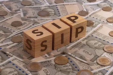 How Monthly SIPs Are Becoming the Preferred Wealth-Building Strategy