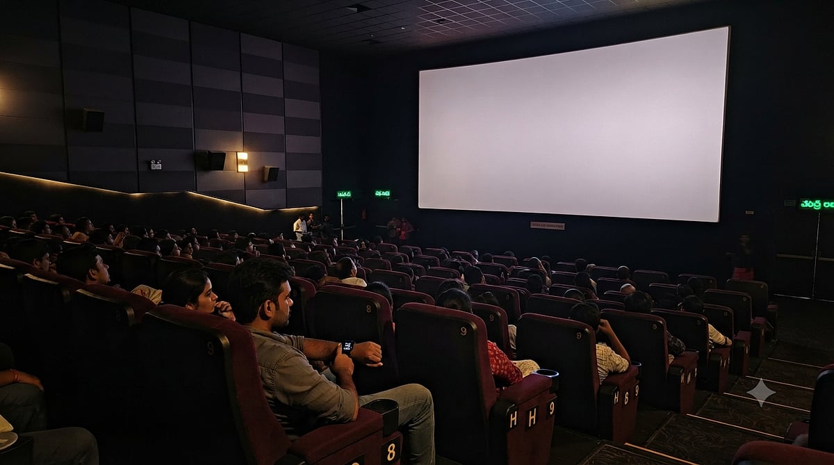 Theatre Ordered To Pay Rs 75,000 - null
