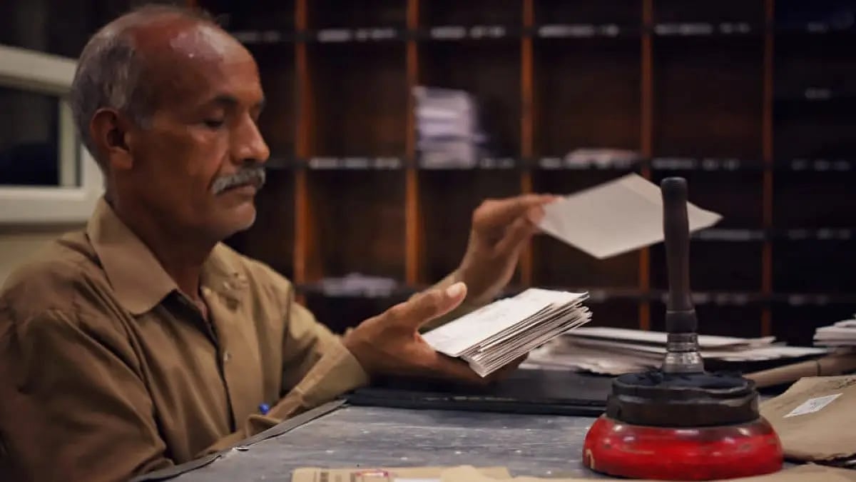 Postal staff seek PLB bonus before Durga Puja - null