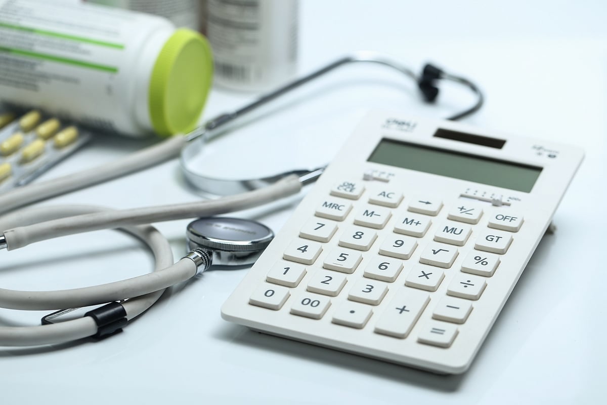 Medical Bills: Should You Use Savings, FD Or Loans - null