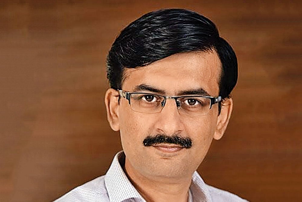 Mr. Prakash Lohana, Founder and Managing Director, Ascent Financial Solutions Private Limited, SEBI Registered Investment Advisor (RIA) : Mr. Prakash Lohana, Founder and Managing Director, Ascent Financial Solutions Private Limited, SEBI Registered Investment Advisor (RIA)