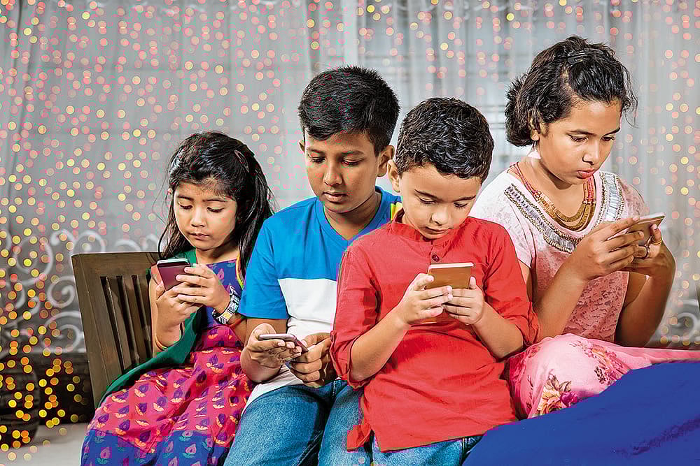 Protect Your Childs Health From Side Effects Of Excess Screen Time : Protect Your Childs Health From Side Effects Of Excess Screen Time
