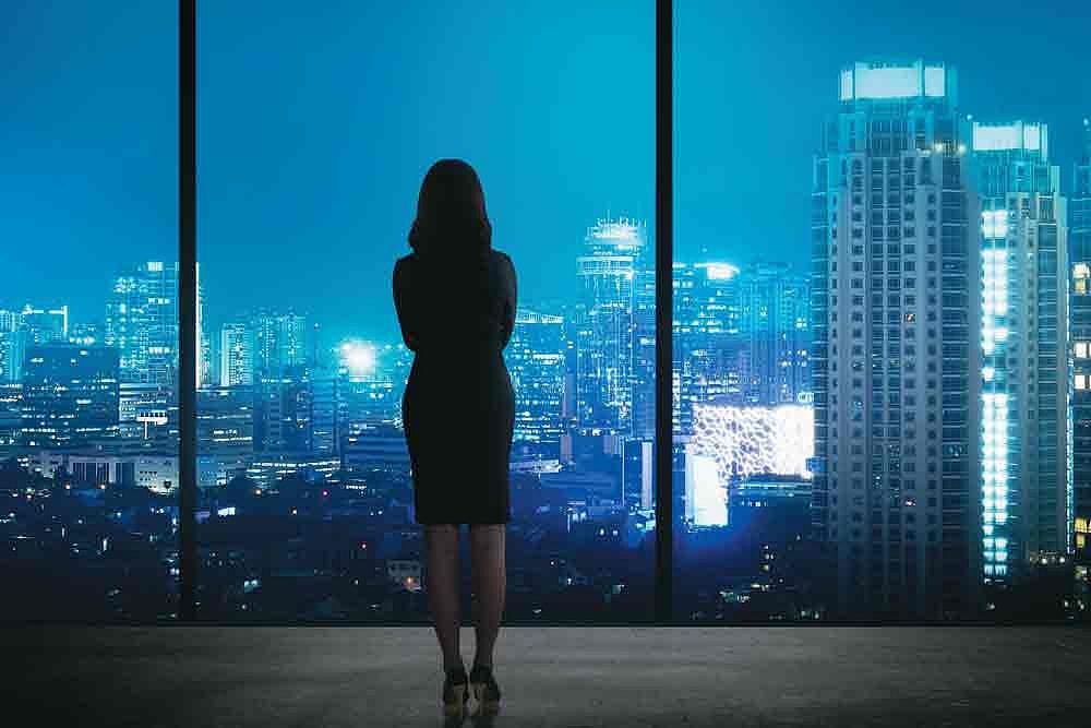 She Makes The Money Groove