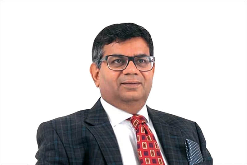 From Bank Loans to Bond Street