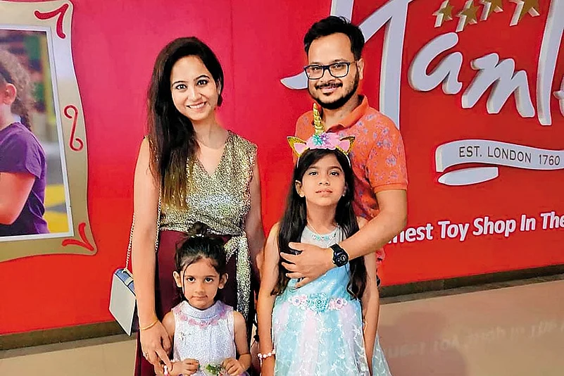 Left to right : Sheetal Sharma with their daughter Shyra Sharma. Mandeep Sharma with their daughters Myra Sharma.