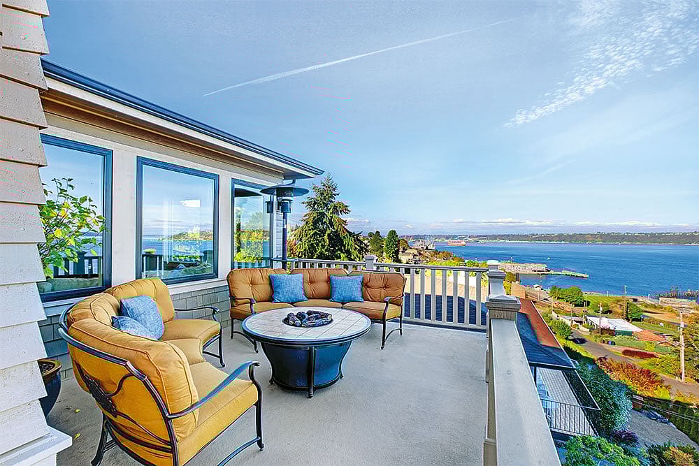 Lap Of Luxury: In Search Of Honey, Avoid The Sundews : Lap Of Luxury: In Search Of Honey, Avoid The Sundews