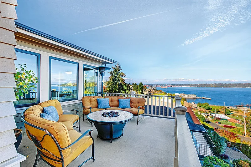 Lap Of Luxury: In Search Of Honey, Avoid The Sundews