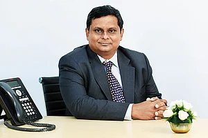 Many Investors strive to decide their entry and exit point in the market with an aim to ‘buy low and sell high’. When the market flashes green with positive developments and stocks start rising, investors look to buy – ‘Herding’ comes into play. Similarly : Many Investors strive to decide their entry and exit point in the market with an aim to ‘buy low and sell high’. When the market flashes green with positive developments and stocks start rising, investors look to buy – ‘Herding’ comes into play. Similarly