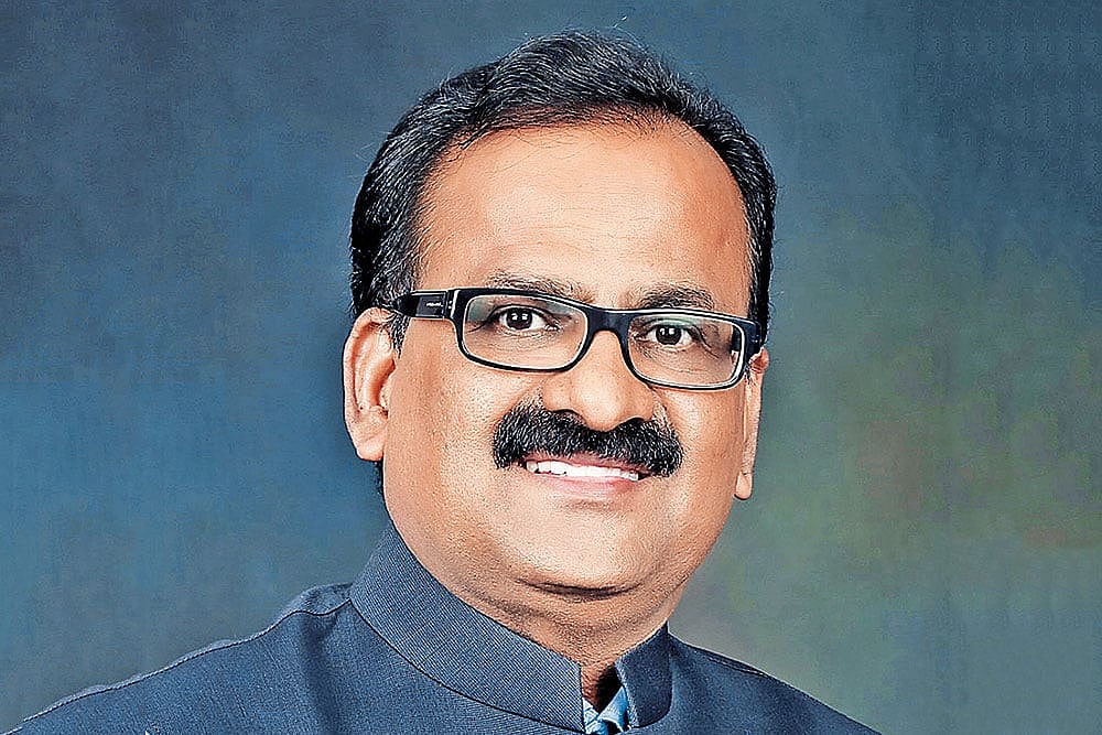 5 Yoga Principles That Can Improve Your Money Life : 5 Yoga Principles That Can Improve Your Money Life