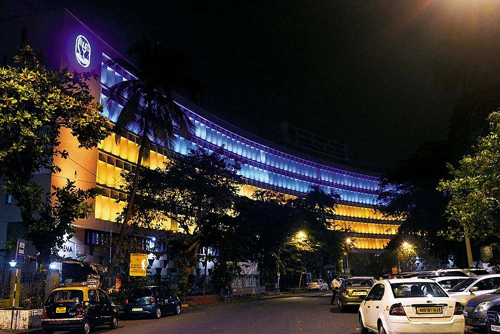 Selling Life Breathing Life : Selling Life Breathing Life