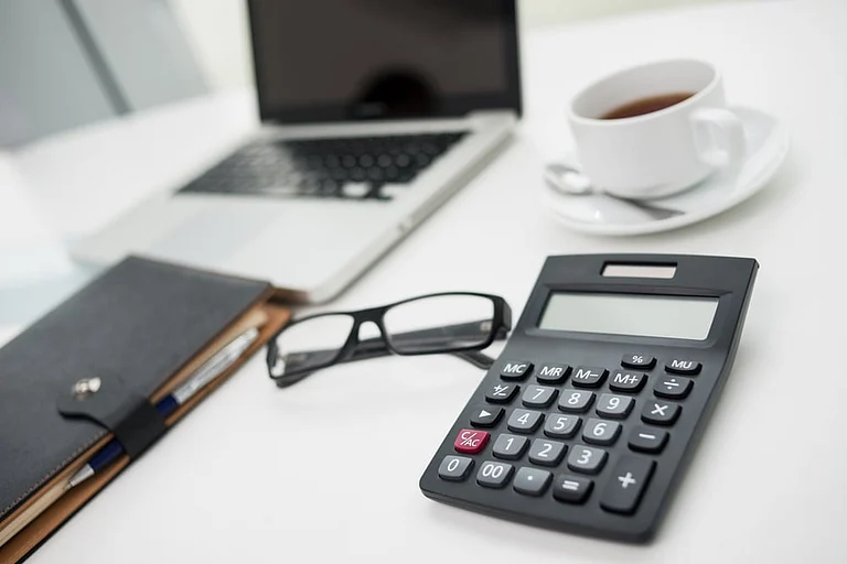 Digital Dilemma - null