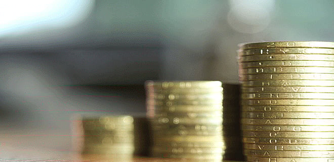 Which is better – Gold ETF or gold savings fund to invest?