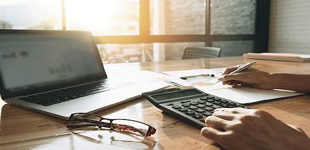 Is Investing In Special Short-Term FD Schemes Launched By Banks A Good Idea
