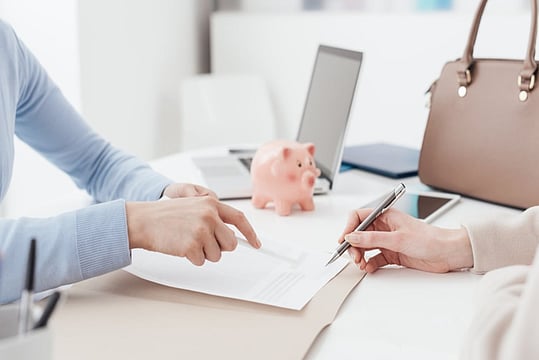 Mutual Funds A Top Choice For 66% Women Investors In 18-26 Age Group, Says Study