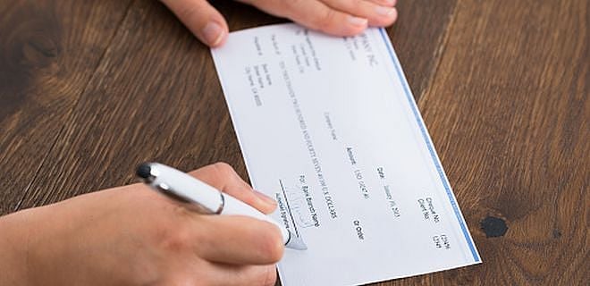 Is there any provision to penalise the agent who does not collect the premium?