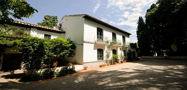 Is it possible to transfer a house without transferring the home loan?