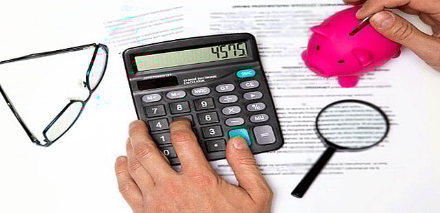 Should I invest Rs 1 lakh in lump sum or SIP to get a better return?