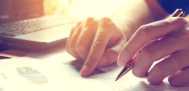 How should I invest Rs 1 lakh for the future needs of my one-year-old daughter?