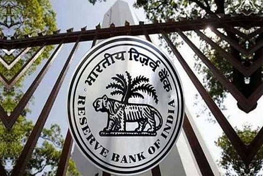 RBI Reviews Closed-Loop eWallets Used By EV Services Following BluSmart's Collapse