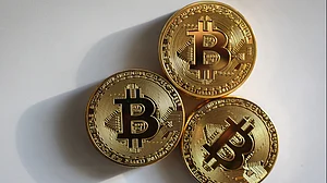 Bitcoin Falls Below $73,000