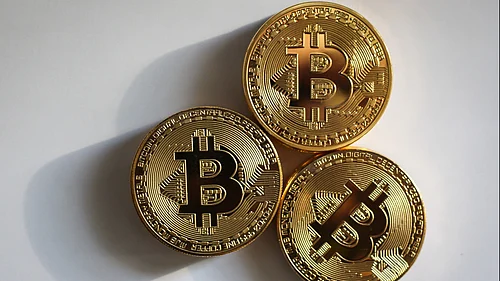 Bitcoin Falls Below $73,000