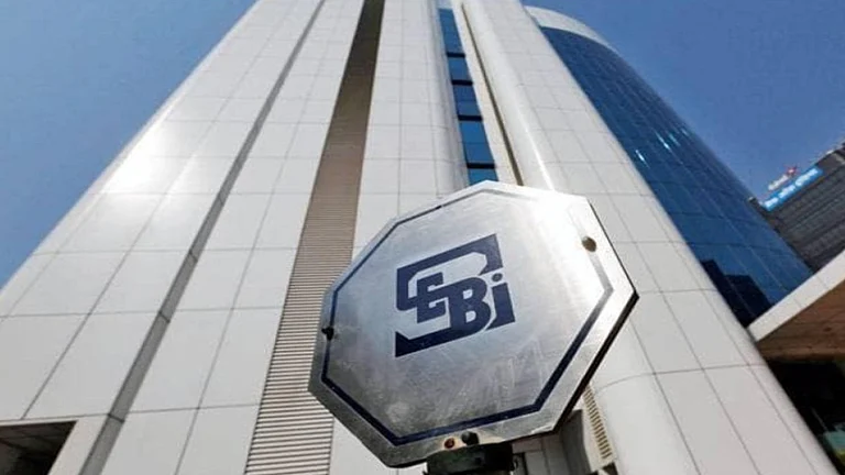 The Exchanges will act as the primary regulators for supervising algorithmic trading - null