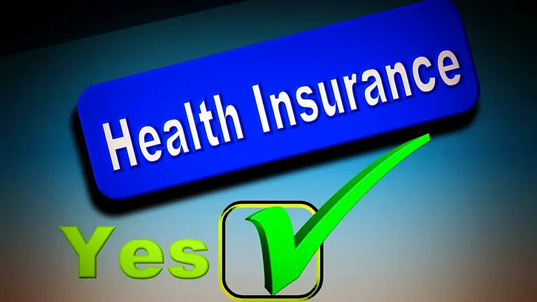 Experts highlighted that relying on corporate health insurance alone can prove to be risky. - null