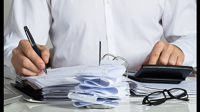 5 Mistakes To Avoid When Making Last-Minute Tax-Saving Investments 