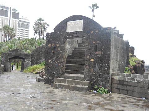 Bandra Fort's Repair Work Sparks Concern