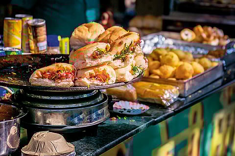 vada pav in Mumbai