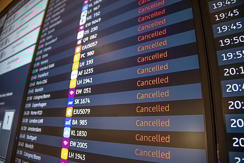 Airlines Suspend International Flights To London