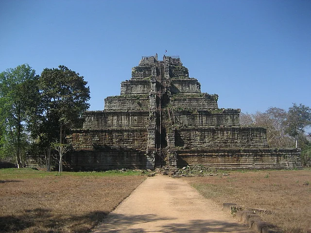 Where To Stay In And Around Koh Ker