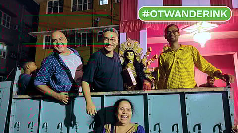 Durga Puja In Kolkata With Friends