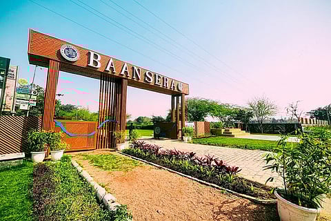 bansera park entry gate new delhi