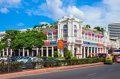Shutterstock : Connaught Place, Delhi