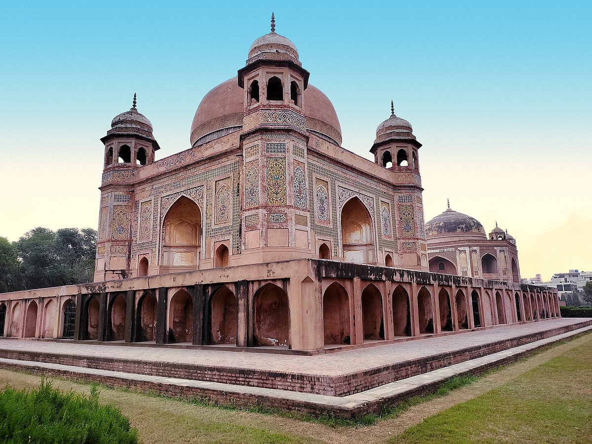 Tomb of Ustaad Shagird