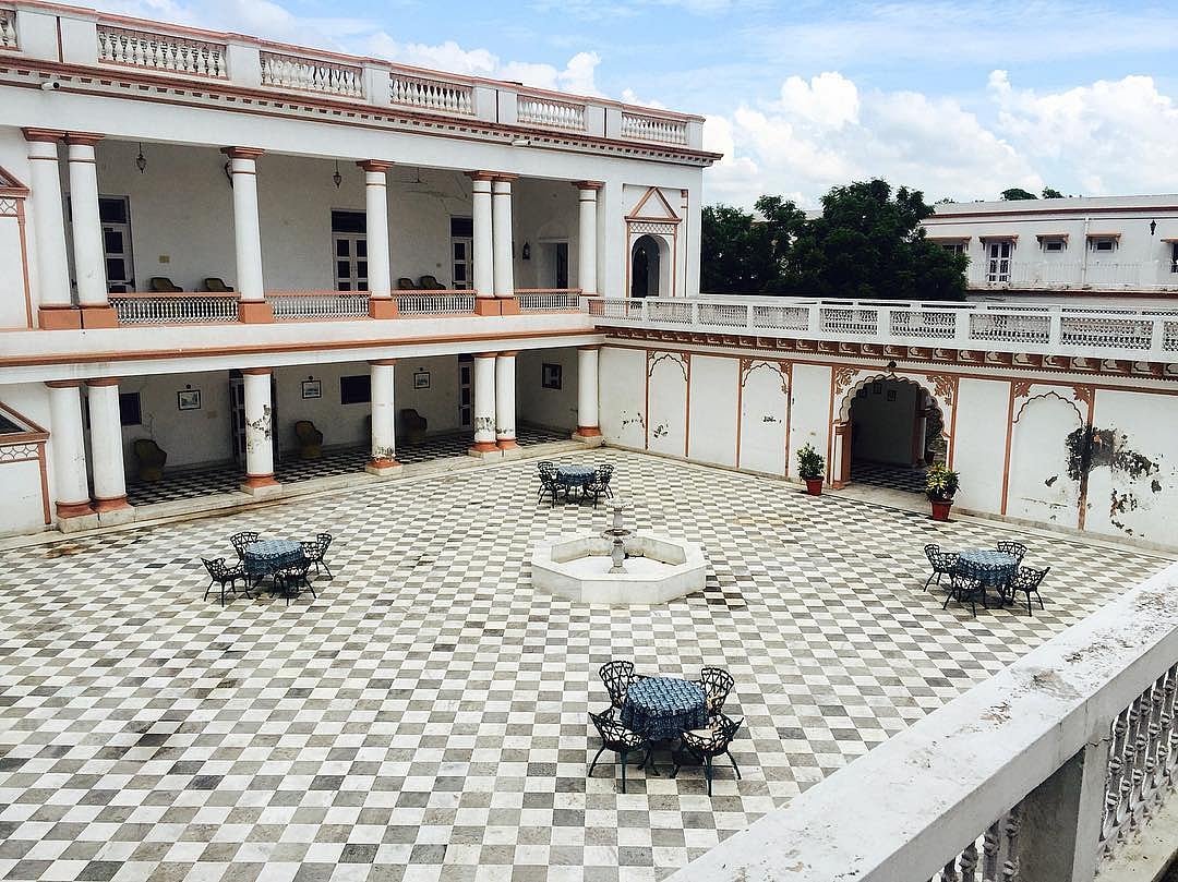 Kuchesar Fort