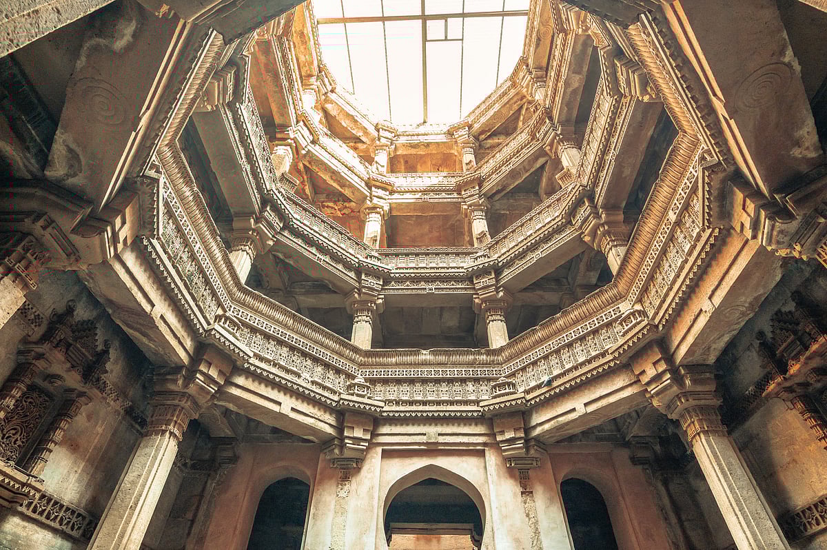 The stunning design of the Adalaj Stepwell